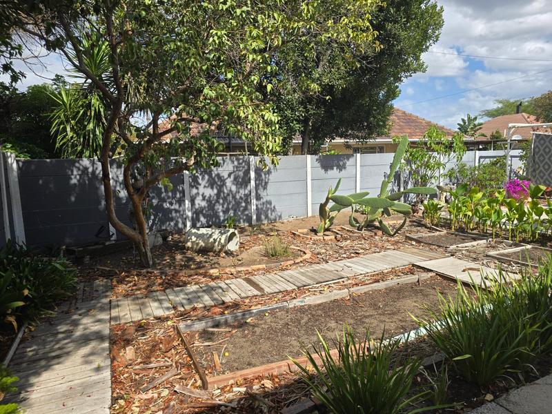 To Let 3 Bedroom Property for Rent in Chrismar Western Cape